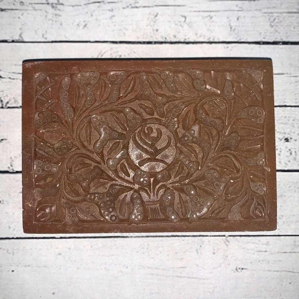Vintage HAND CARVED STONE MARBLE TRINKET BOX